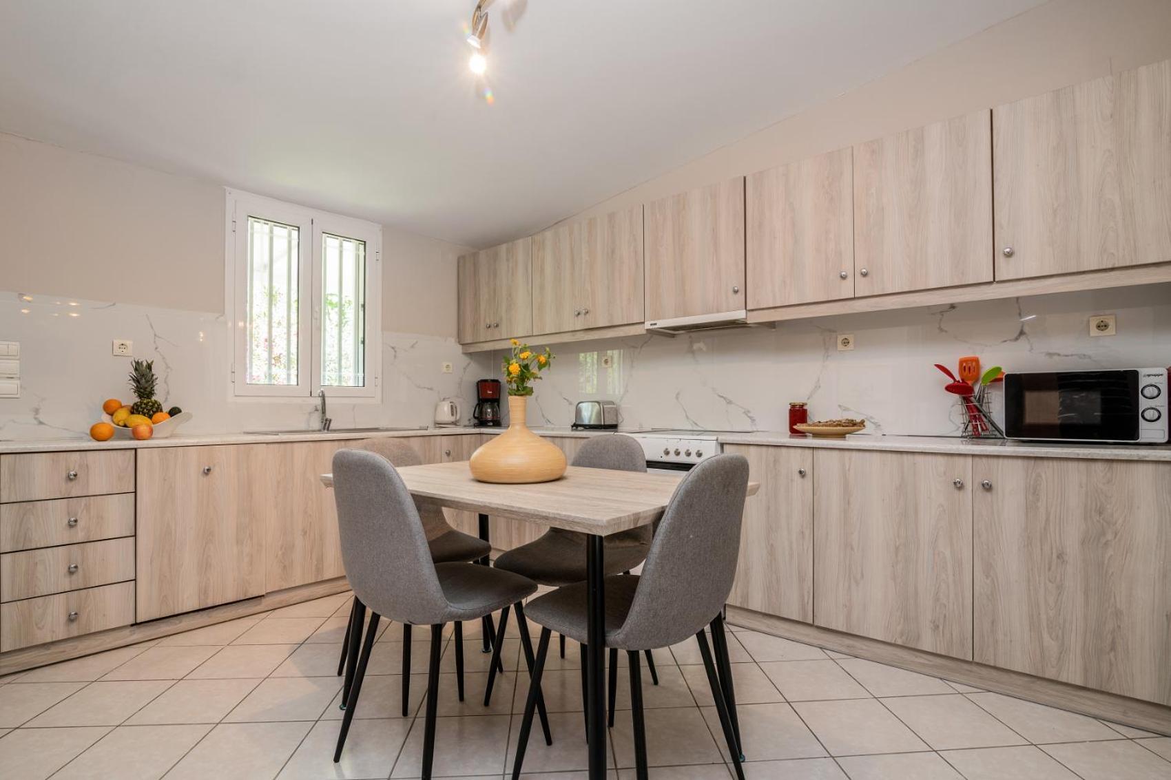 Planos Villa Экстерьер фото